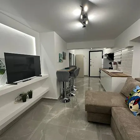 Daire Comfy Studio Near White Tower